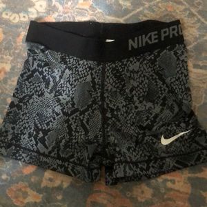 Nike pro 3inch shorts, size small